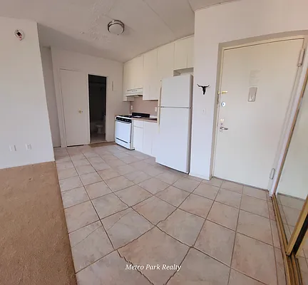 Rented by Metro Park Realty Inc | media 31