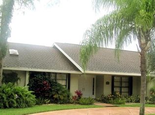 841 Caraway Ct, Wellington, FL 33414