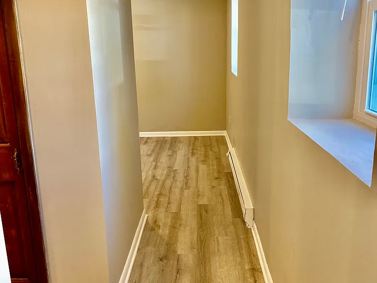 402 Tyson Pl #1 — Photo 6