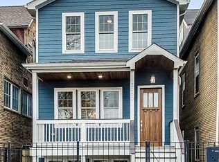 2960 W Nelson St, Chicago, IL 60618