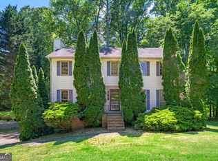 1028 W Mill Dr NW, Kennesaw, GA 30152