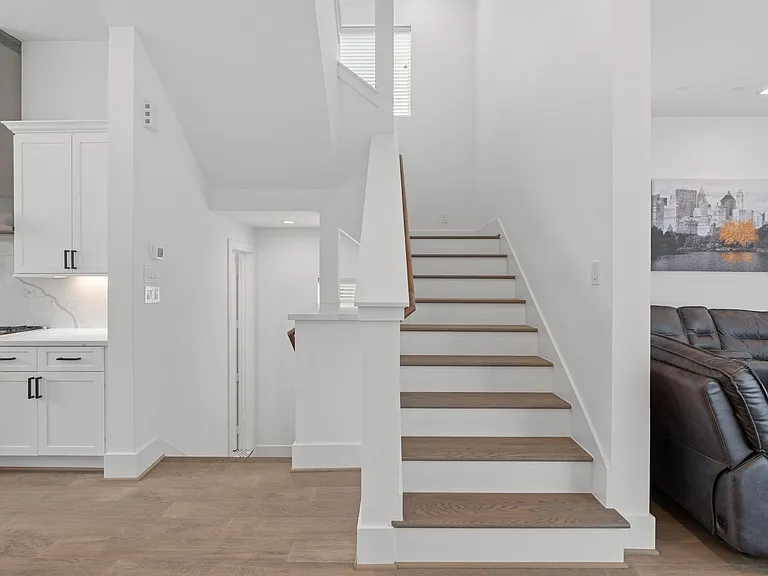 6010 Truro St #C — Photo 26