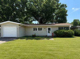 1118 Ebeling Dr, South Bend, IN 46615