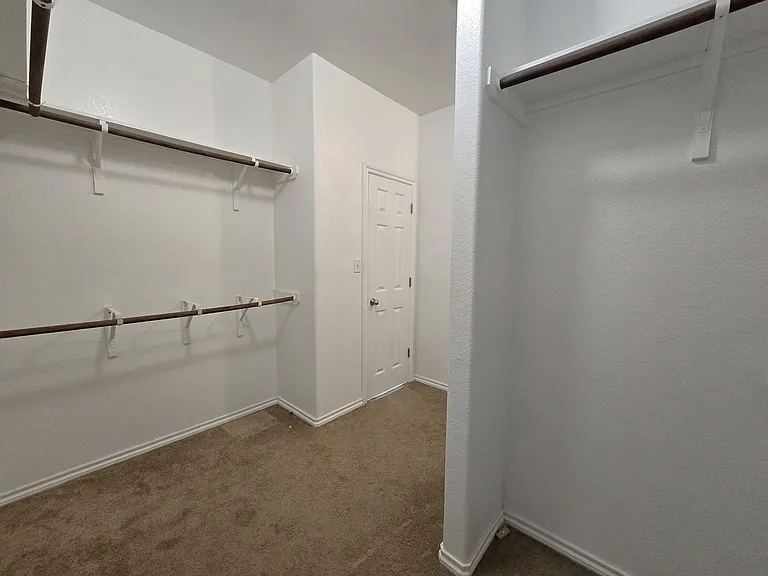 3614 Rusack Dr — Photo 33
