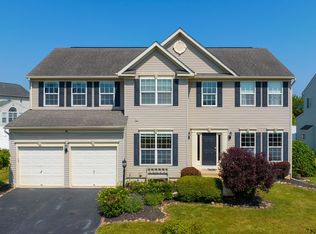 2543 Brownstone Ct, Dover, PA 17315