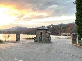 88 Hoosier Ct, Lake Junaluska, NC 28745