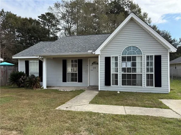 28657 Berry Todd Rd, Lacombe, LA 70445