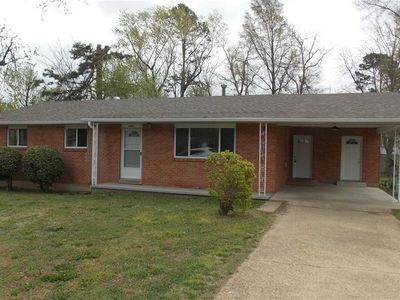 2310 Earl Ln, Poplar Bluff, MO, 63901