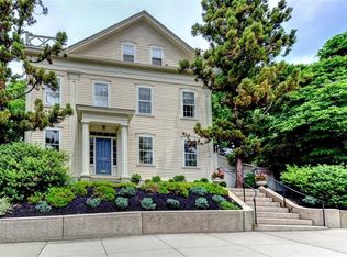 104 Bowen St, Providence, RI 02906