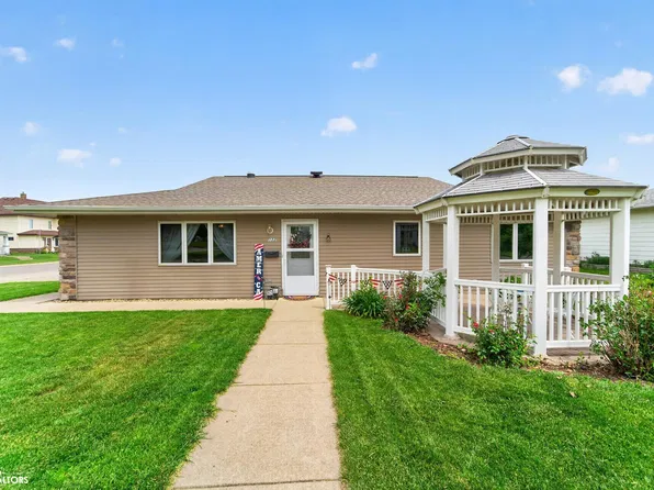 222 W 2nd St, Carroll, IA 51401