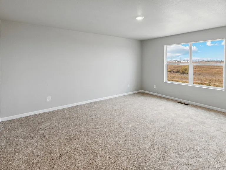 933 Gianna Ave — Photo 14