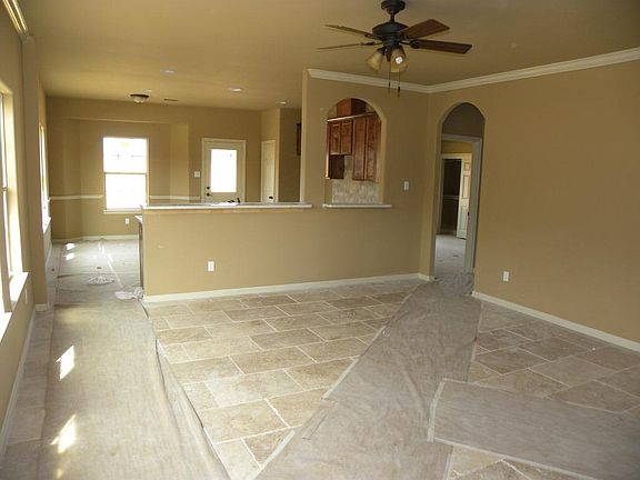 5th image of 18219 Hillingdon Ln