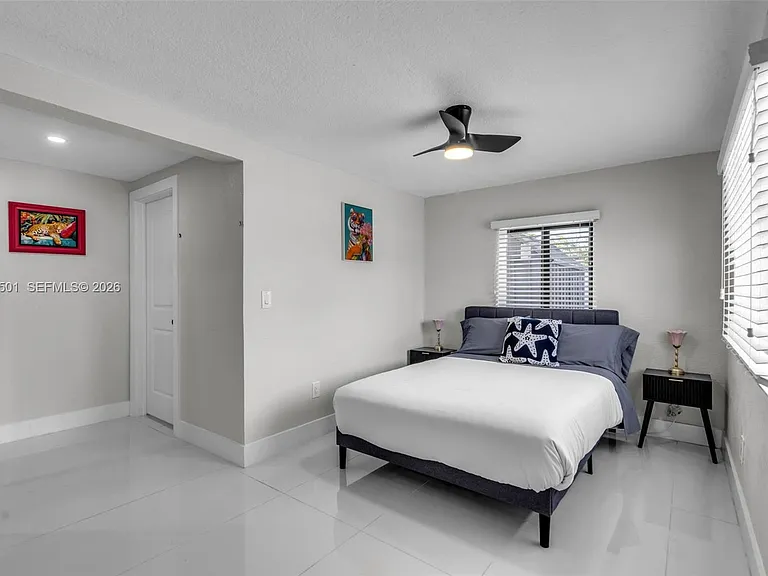 3609 SW 23rd St — Photo 14