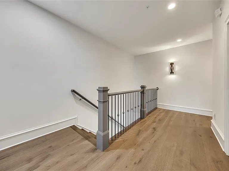 108 Grand Cres — Photo 25