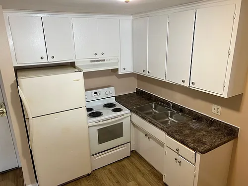 1015 York Ave Photo 1