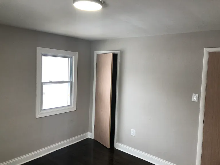 2154 Roosevelt Pl #2 — Photo 7
