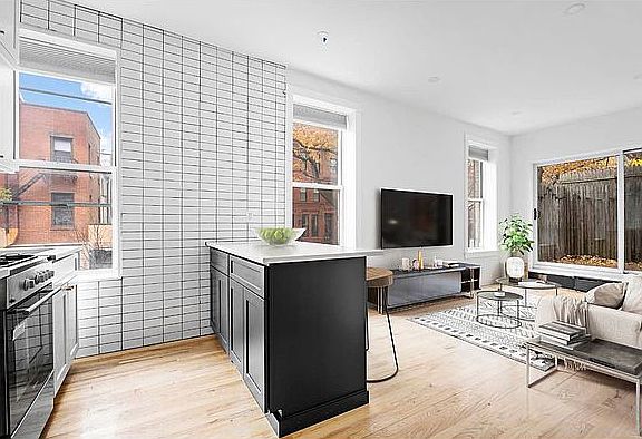 3rd image of 339 5th Ave #2R