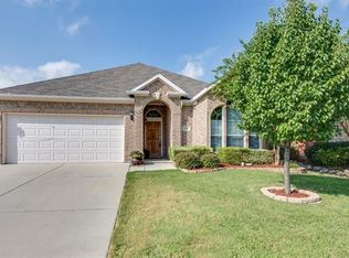 2740 Cedar Ridge Ln, Fort Worth, TX 76177