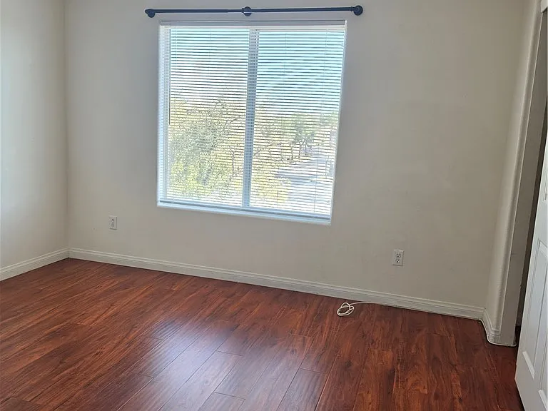 8915 Bonneville Peak Ct — Photo 13