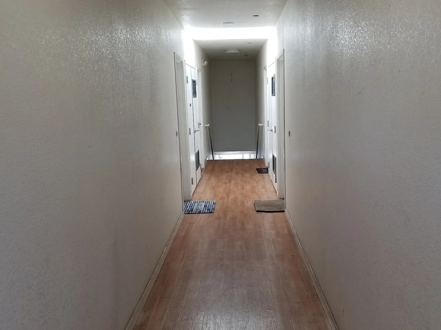 2 bed, 600 sqft, $1,050 — Photo 3