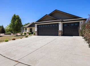 7407 Turnbull Ct, Windsor, CO 80550