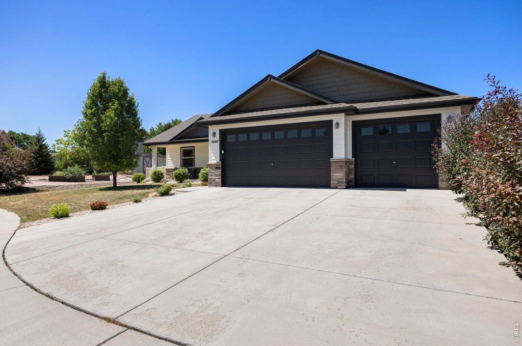 7407 Turnbull Ct
