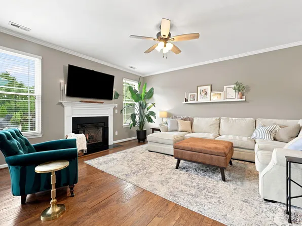 349 Trout Valley Rd, Wake Forest, NC 27587