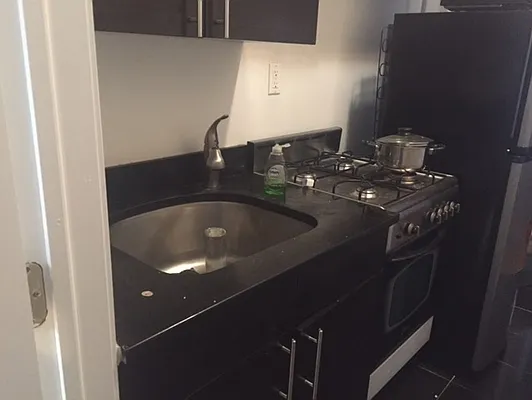 Rented by Pink Stone Realty LLC | media 18
