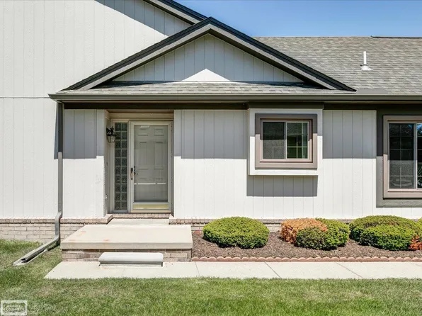 13407 Highland Cir, Sterling Heights, MI 48312