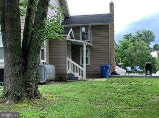 123 Hartford Rd #B, Mount Laurel, NJ 08054