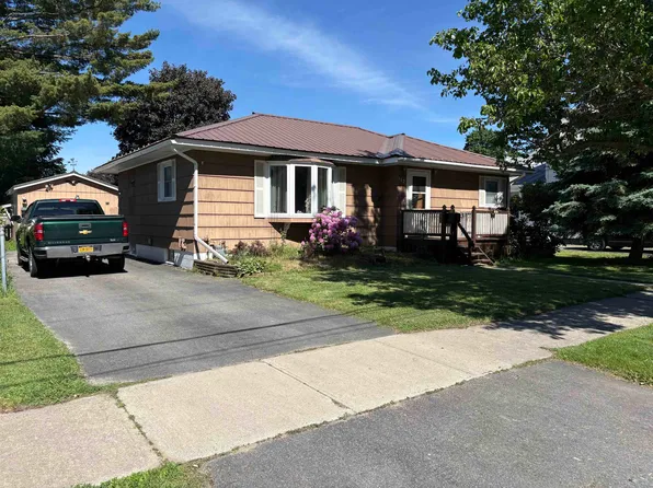 312 Saint Lawrence Ave, Ogdensburg, NY 13669