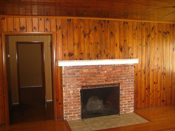 5th image of 596 Bn W Jefferson St