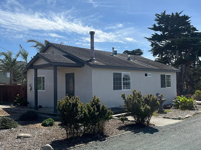 1881 Ferrell Ave — Photo 4