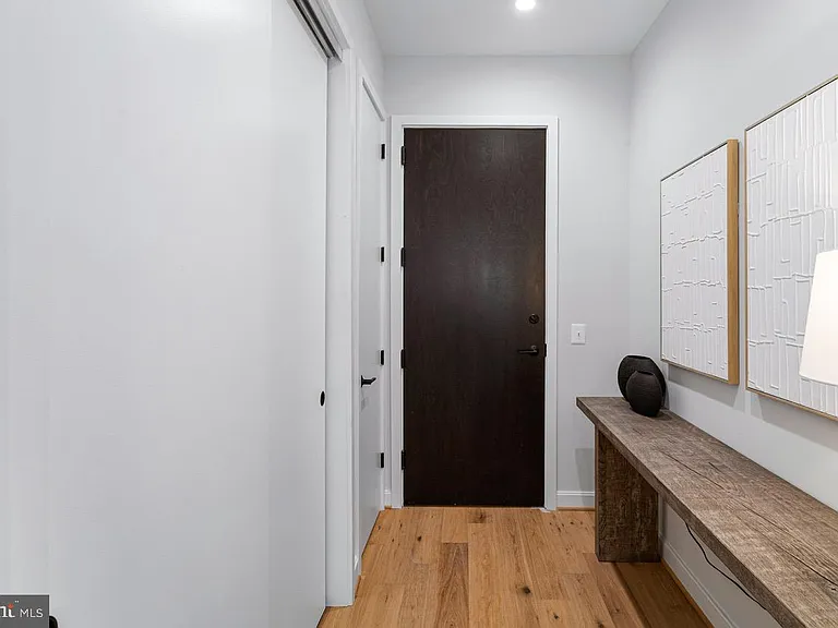2525 Pennsylvania Ave NW #303 — Photo 8