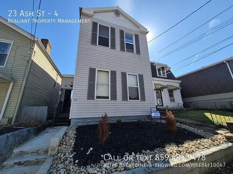 23 Ash St #4 — Photo 1