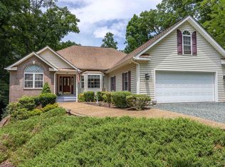 56 Jefferson Dr, Palmyra, VA 22963