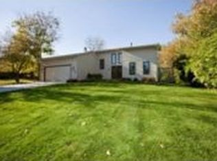 5036 Crofton Dr, Rockford, IL 61114