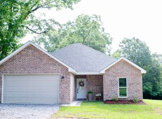 412 N Main St, Poplarville, MS 39470