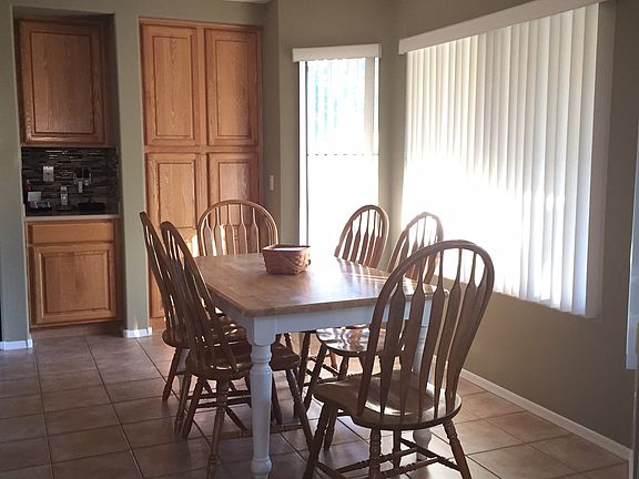 3rd image of 3235 E Linda Ln