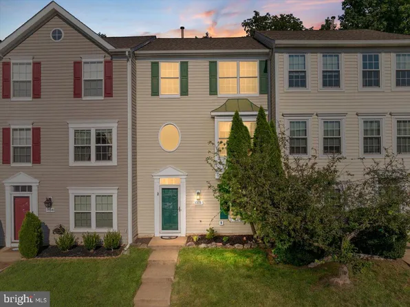 10251 Magnolia Grove Dr, Manassas, VA 20110