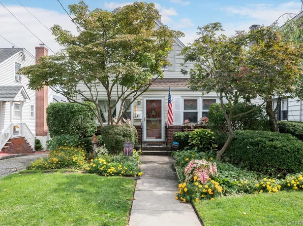 492 Nassau Boulevard, Williston Park, NY 11596