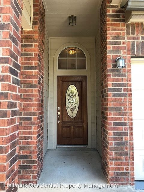 1st image of 12110 Dawson Cir