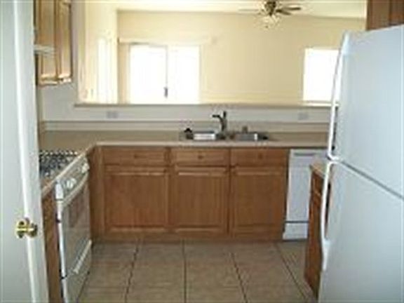 3rd image of 8827 Tomnitz Ave Unit 103