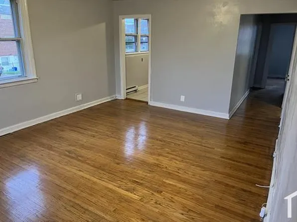 7900 Temple Rd #1, Philadelphia, PA 19150