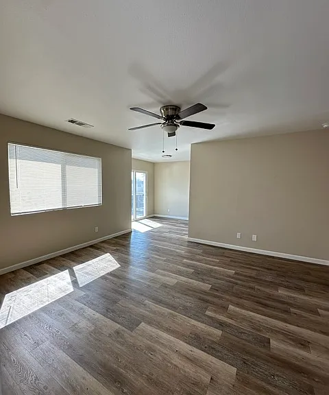 2025 E Pontiac Way #207 — Photo 6