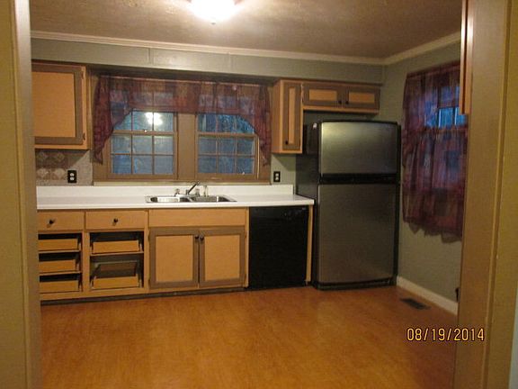5th image of 1825 Woodland Ave