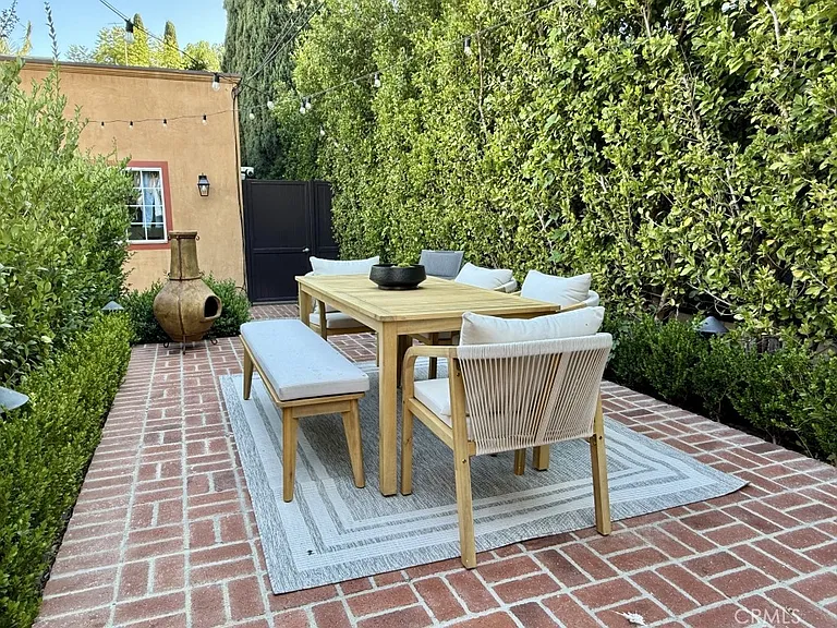7621 Norton Ave — Photo 25