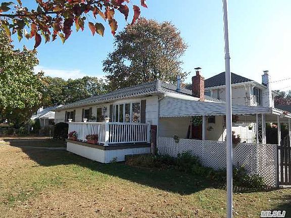 2nd image of 4036 Raymond St