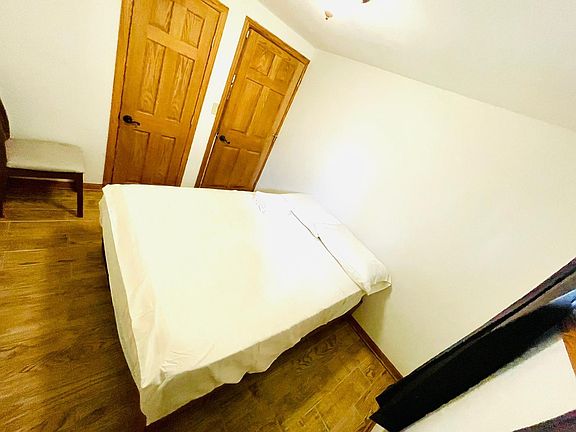 5th image of 7312 Lake Shore Dr #1