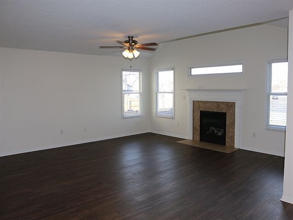 3rd image of 5894 Westbank Dr